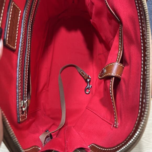Vintage Dooney & Bourke Pebble Grain Domed Satchel Bag Tan (Small Flaw) - Picture 9 of 14